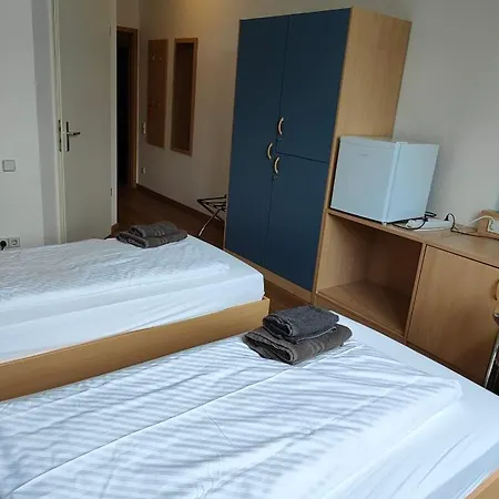 Hotel Hw - Haus Am Niederfeld Berlim