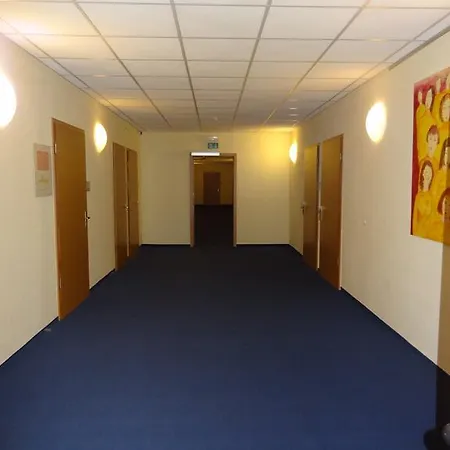 Hotel Hw - Haus Am Niederfeld Berlin